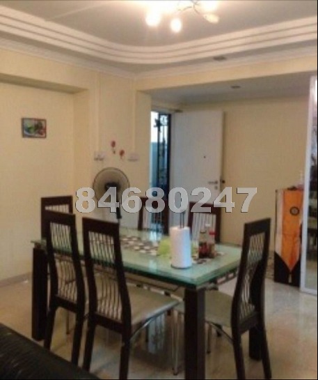 Pasir Ris Street 71 thumbnail photo